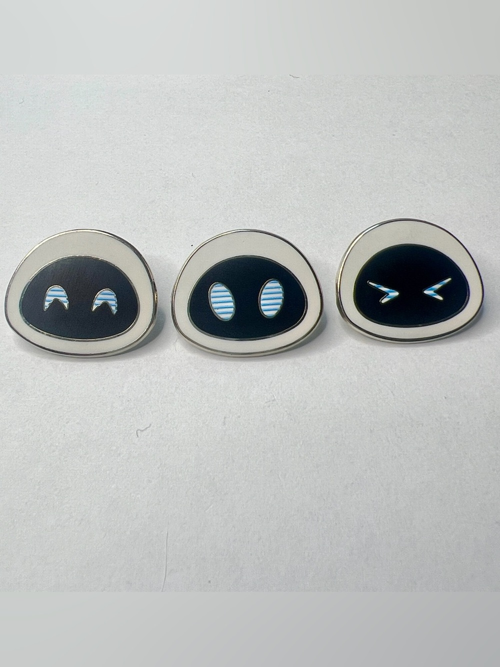 Disney Trading Pin Emoji Blitz – Eve Pin Bundle